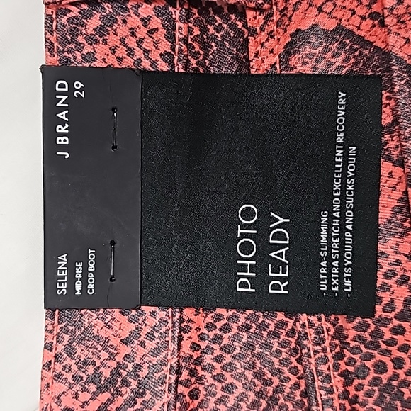 J Brand Selena Snakeskin Print Crop Bootcut Jeans Coated Kalani Boa Size 29 - Picture 12 of 12